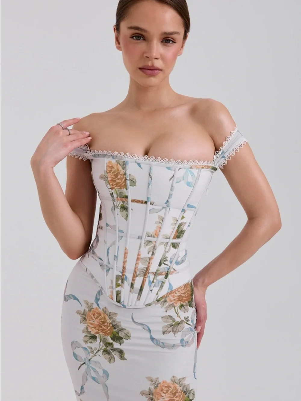 House of CB Isis Yellow Rose Corset Maxi Dress NWT Size M Floral Lace Trim - Picture 2 of 16